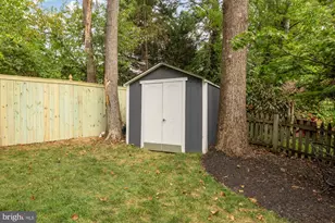 11688 Stockbridge Ln, Reston, VA 20194 - Photo 41