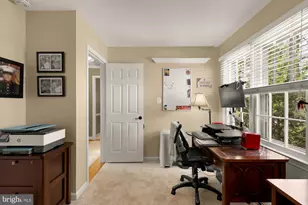 11688 Stockbridge Ln, Reston, VA 20194 - Photo 35