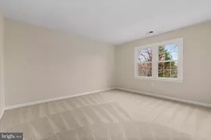 9910 Chase Hill Ct, Vienna, VA 22182 - Photo 29
