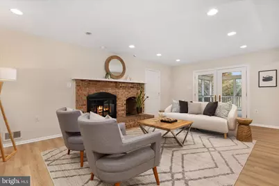 9910 Chase Hill Court, Vienna, VA 22182 - Photo 17