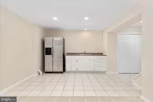 9910 Chase Hill Ct, Vienna, VA 22182 - Photo 35