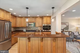 9910 Chase Hill Ct, Vienna, VA 22182 - Photo 9