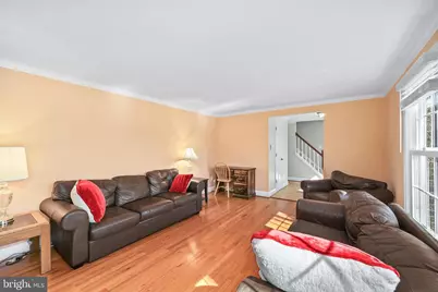 8410 Terra Woods Drive, Springfield, VA 22153 - Photo 5