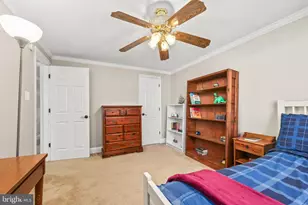 8410 Terra Woods Dr, Springfield, VA 22153 - Photo 29