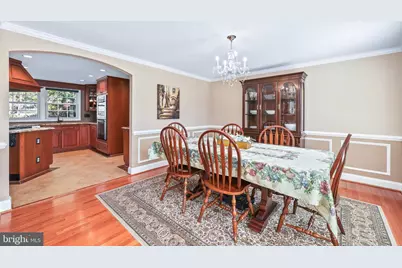 8410 Terra Woods Drive, Springfield, VA 22153 - Photo 7