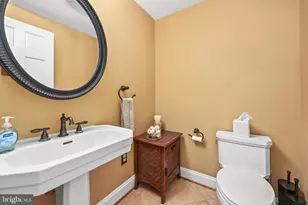 8410 Terra Woods Dr, Springfield, VA 22153 - Photo 17