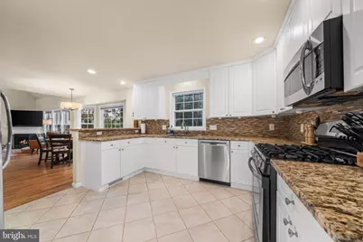 2784 Devonshire Garden Court, Falls Church, VA 22042 - Photo 3