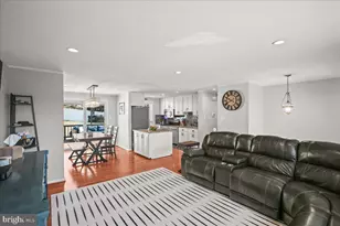 5829 Parakeet Dr, Burke, VA 22015 - Photo 5