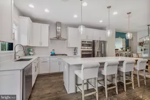 9317 Lemon Mint Ct, Fairfax, VA 22031 - Photo 7