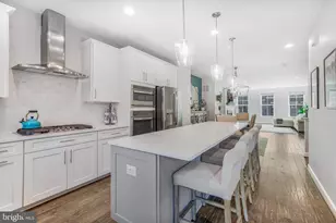 9317 Lemon Mint Ct, Fairfax, VA 22031 - Photo 5