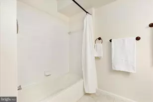 7502 Calderon Ct, Alexandria, VA 22306 - Photo 19