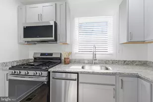 5719 La Vista Dr, Alexandria, VA 22310 - Photo 9