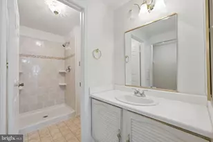 10302 Steamboat Landing Ln, Burke, VA 22015 - Photo 21