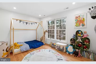 8656 Tuttle Road, Springfield, VA 22152 - Photo 21