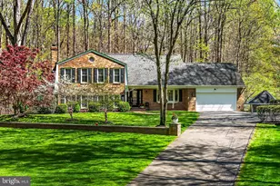 6221 Ballsford Dr, Fairfax Station, VA 22039 - Photo 3