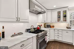 6221 Ballsford Dr, Fairfax Station, VA 22039 - Photo 13