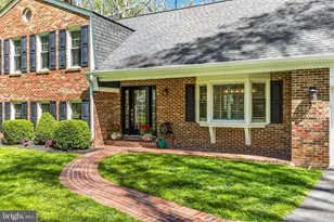 6221 Ballsford Dr, Fairfax Station, VA 22039 - Photo 5