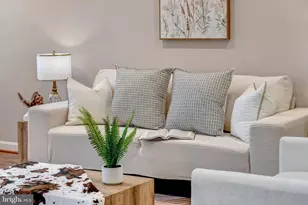 8706 Braeburn Dr, Annandale, VA 22003 - Photo 13