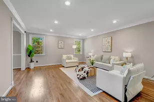 8706 Braeburn Dr, Annandale, VA 22003 - Photo 15