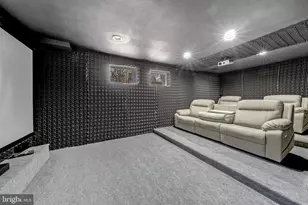 8706 Braeburn Dr, Annandale, VA 22003 - Photo 19