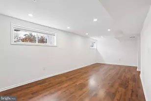 5909 Ridge View Dr, Alexandria, VA 22310 - Photo 25