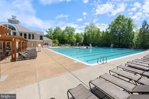 6551 Grange Ln, Alexandria, VA 22315 - Photo 7