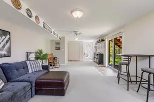 14805 Hartlaub Ct, Centreville, VA 20120 - Photo 39