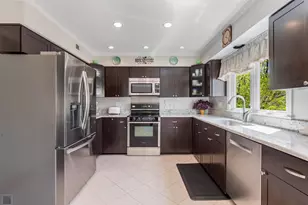 14805 Hartlaub Ct, Centreville, VA 20120 - Photo 13