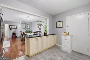 1800 Old Meadow Rd, McLean, VA 22102 - Photo 15