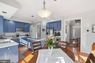 5012 Whisper Willow Dr, Fairfax, VA 22030 - Photo 5