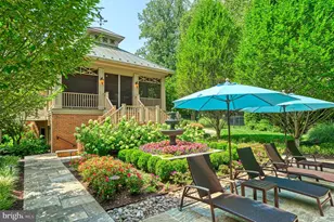 10914 Shallow Creek Dr, Great Falls, VA 22066 - Photo 61