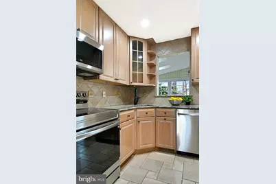 6634 Cardington Court, Burke, VA 22015 - Photo 3