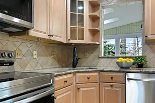 6634 Cardington Ct, Burke, VA 22015 - Photo 3