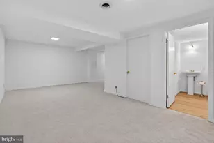 5401 Kinnerly Ct, Burke, VA 22015 - Photo 23