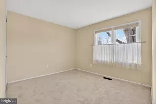 5401 Kinnerly Ct, Burke, VA 22015 - Photo 17