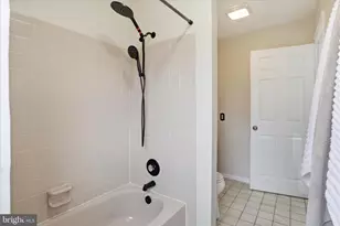 1808 Clovermeadow Dr, Vienna, VA 22182 - Photo 23