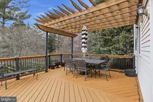 1808 Clovermeadow Dr, Vienna, VA 22182 - Photo 37