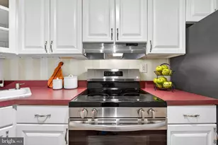 11735 Ledura Ct, Reston, VA 20191 - Photo 7