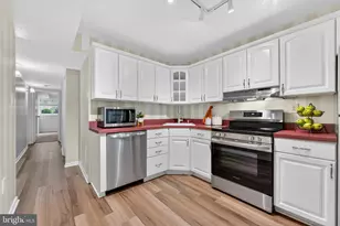 11735 Ledura Ct, Reston, VA 20191 - Photo 7