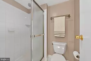 11735 Ledura Ct, Reston, VA 20191 - Photo 15