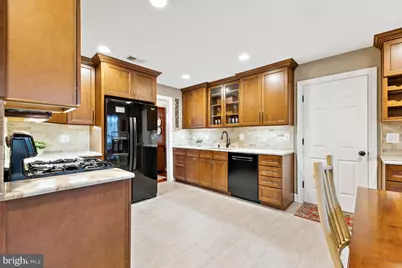 2698 Linda Marie Drive, Oakton, VA 22124 - Photo 5