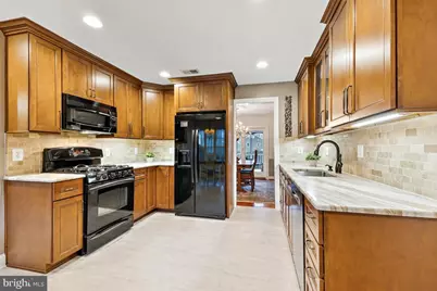 2698 Linda Marie Drive, Oakton, VA 22124 - Photo 3