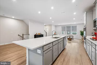 4619 Olivine Drive, Chantilly, VA 20151 - Photo 13