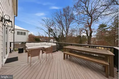 370 Holmes Drive NW, Vienna, VA 22180 - Photo 23