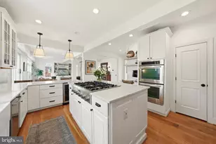 370 Holmes Dr NW, Vienna, VA 22180 - Photo 29