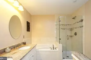 [Address not provided], Alexandria, VA 22310 - Photo 19