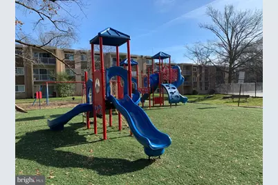 2911 Charing Cross Road #10, Falls Church, VA 22042 - Photo 21