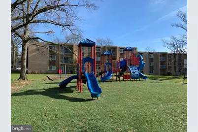 2911 Charing Cross Road #10, Falls Church, VA 22042 - Photo 17