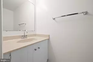 2880 Kelly Square, Vienna, VA 22181 - Photo 13