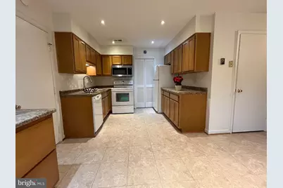 12701 Pinecrest Road, Herndon, VA 20171 - Photo 3